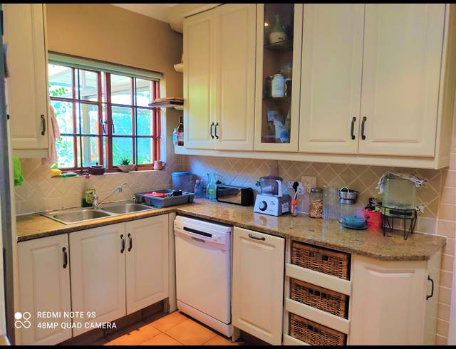 4 BEDROOM HOUSE FOR SALE IN PINELANDS